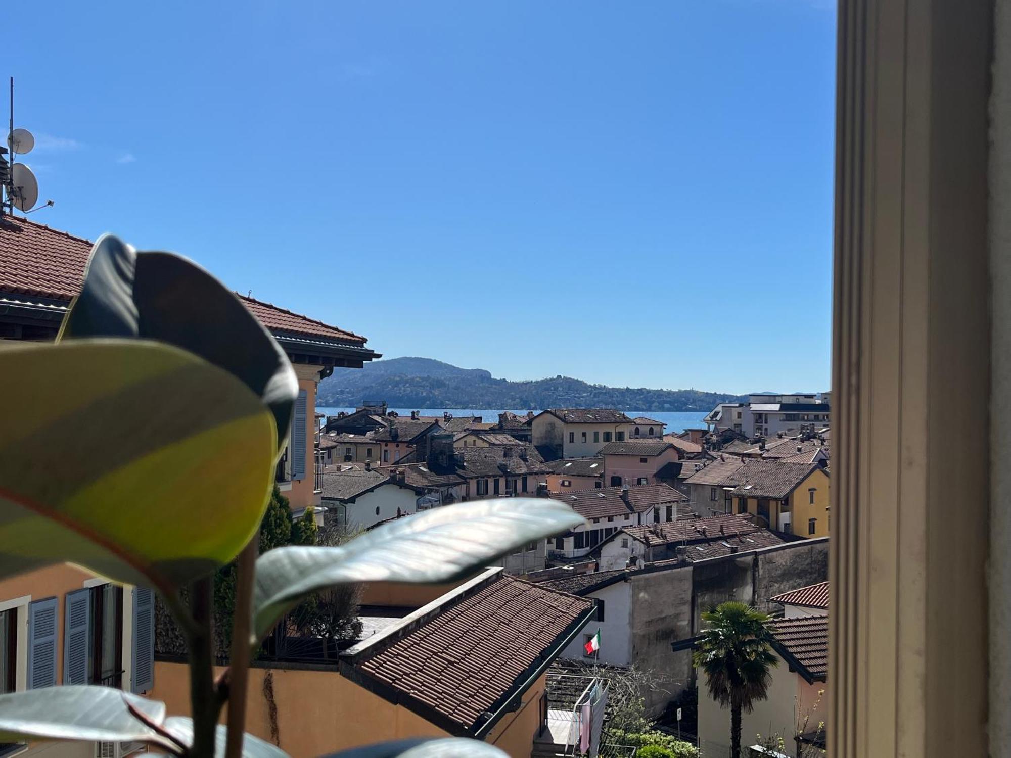 Vittore 11 Square Verbania Exterior photo